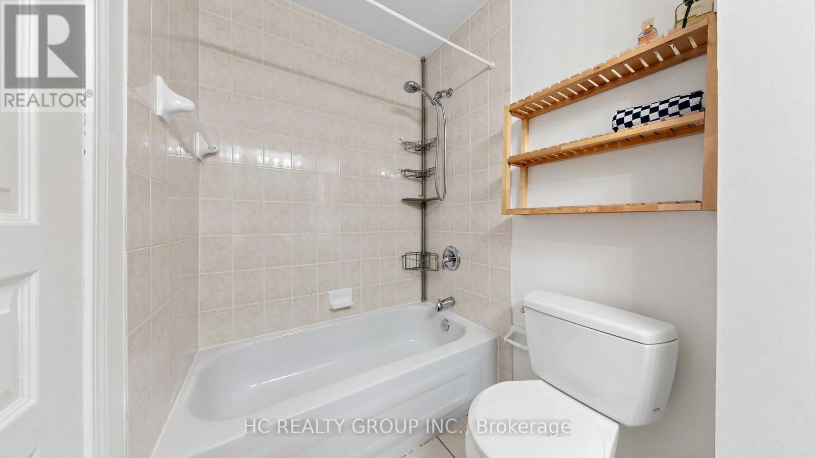 301 - 11 Everson Drive, Toronto, ON - Indoor Photo Showing Bathroom