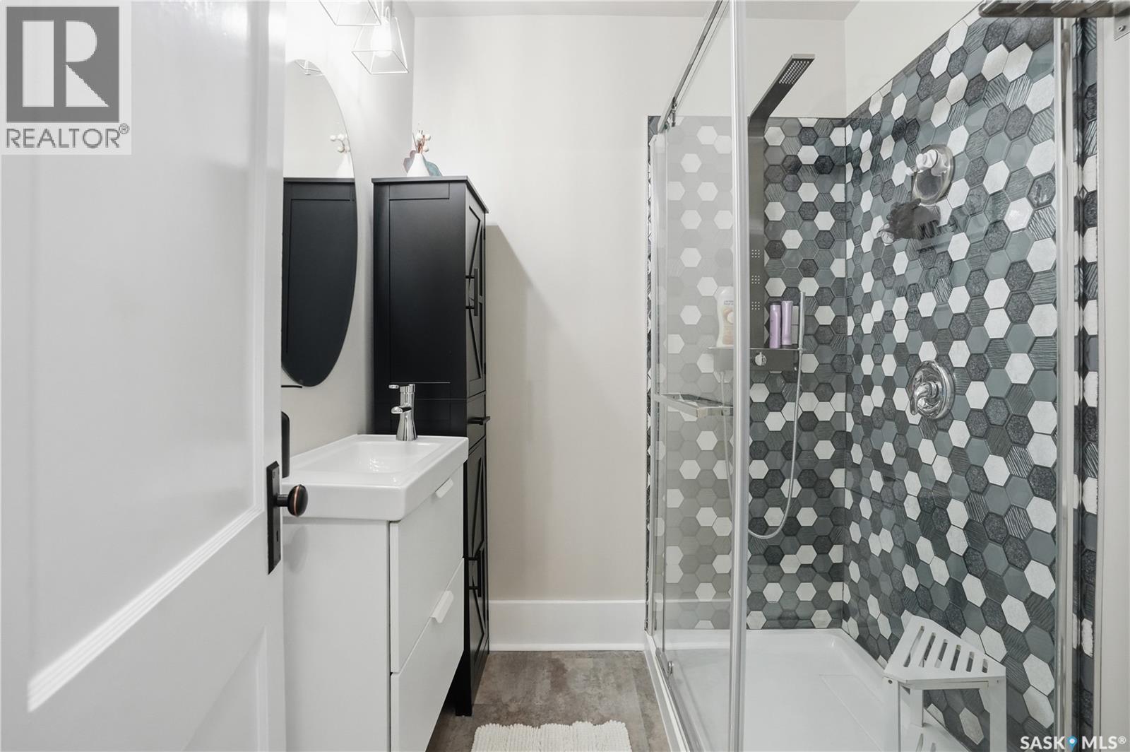 2155 Queen Street, Regina, SK - Indoor Photo Showing Other Room