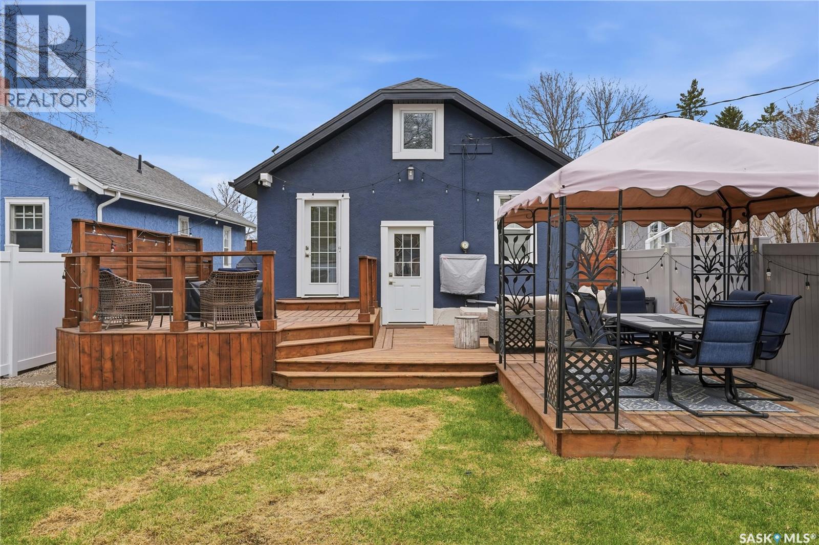 2155 Queen Street, Regina, SK - Outdoor With Deck Patio Veranda