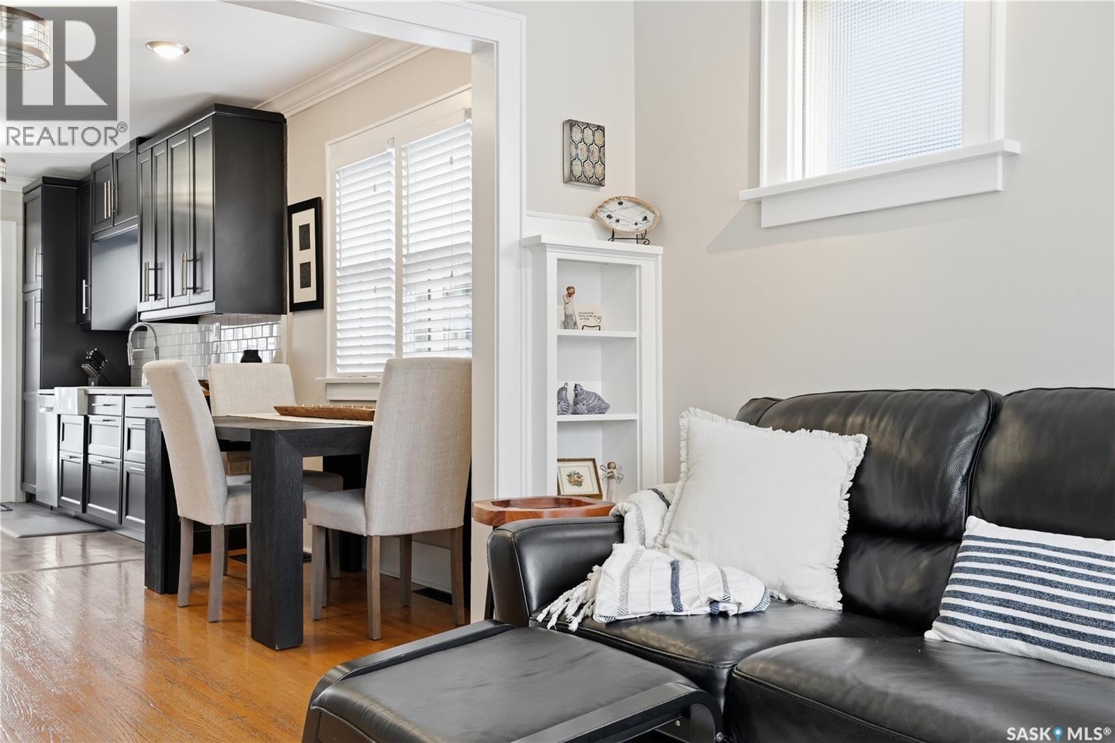 2155 Queen Street, Regina, SK - Indoor