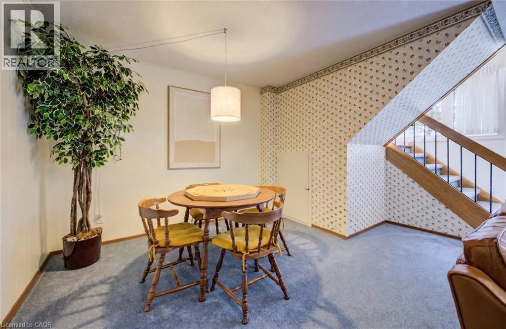 51 Underhill Crescent, Kitchener, ON - Indoor Photo Showing Dining Room