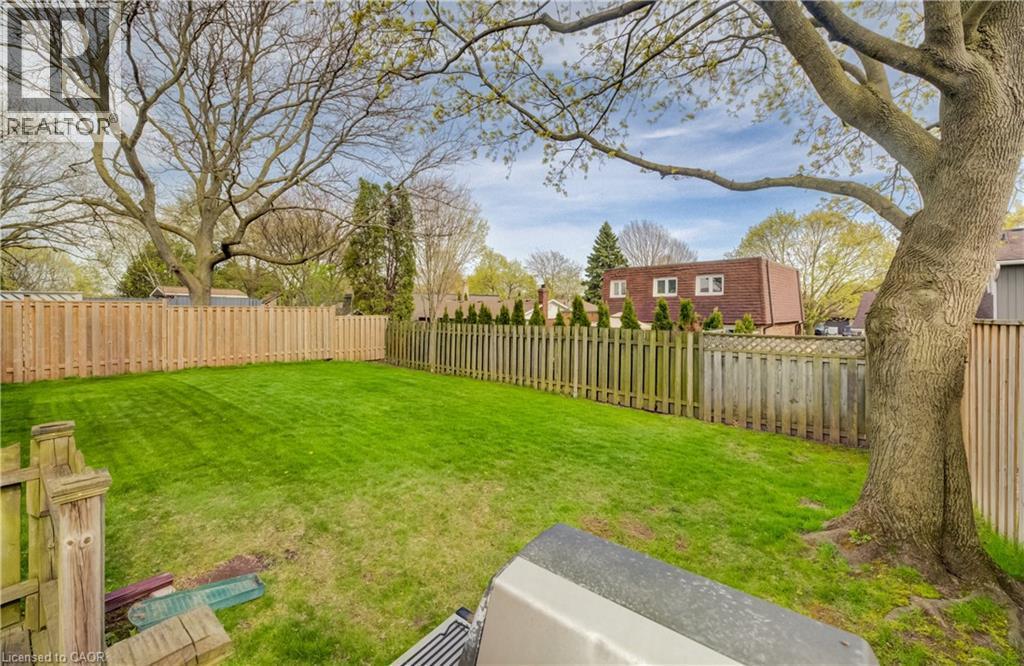 51 Underhill Crescent, Kitchener, ON - Outdoor
