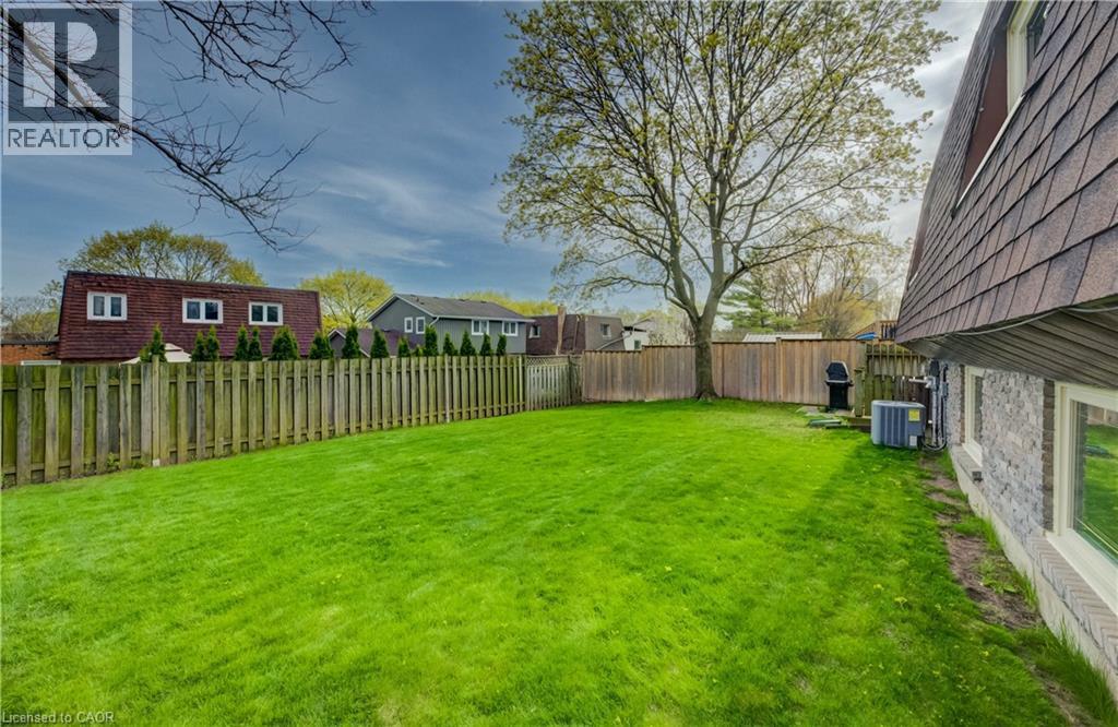 51 Underhill Crescent, Kitchener, ON - Outdoor