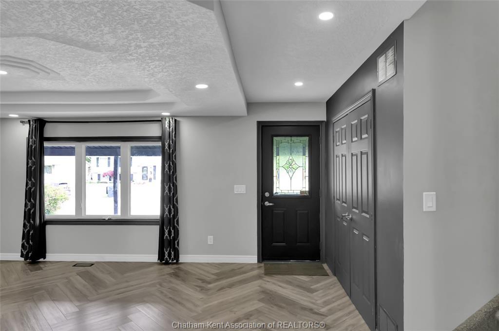 74 Chestnut Drive, Chatham, ON