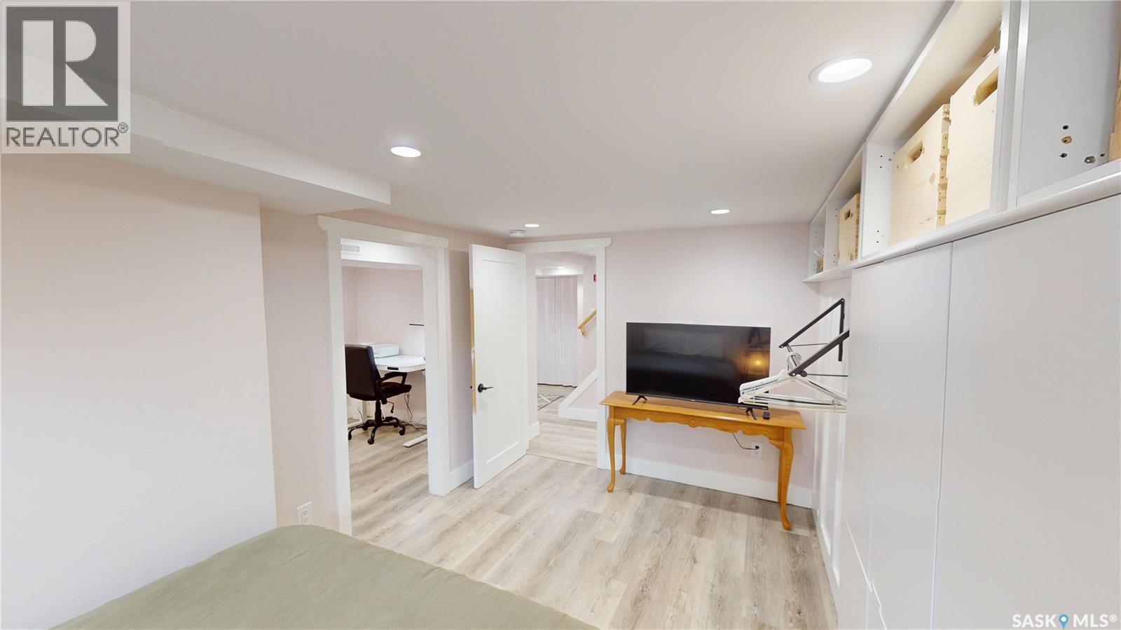 1232 2Nd Avenue N, Saskatoon, SK - Indoor Photo Showing Other Room