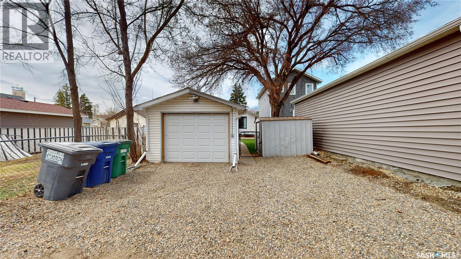 1232 2Nd Avenue N, Saskatoon, SK - Outdoor With Exterior