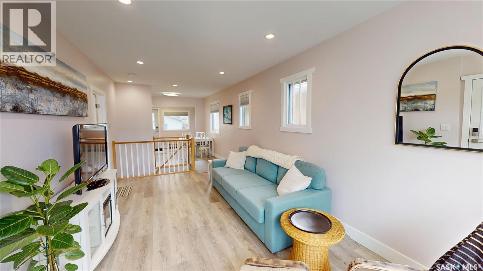 1232 2Nd Avenue N, Saskatoon, SK - Indoor