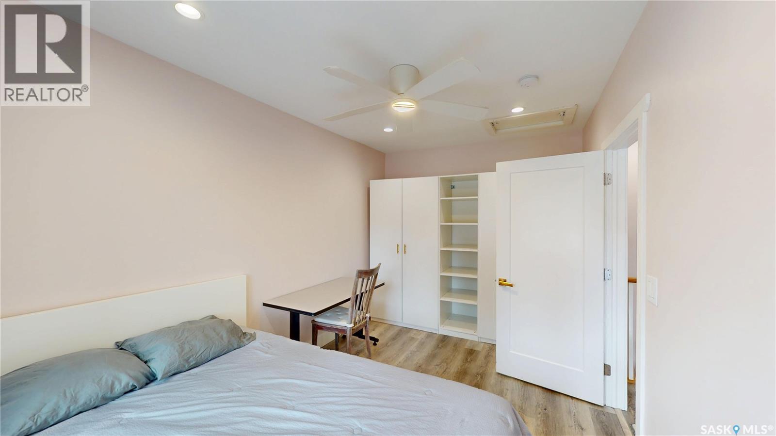 1232 2Nd Avenue N, Saskatoon, SK - Indoor Photo Showing Bedroom