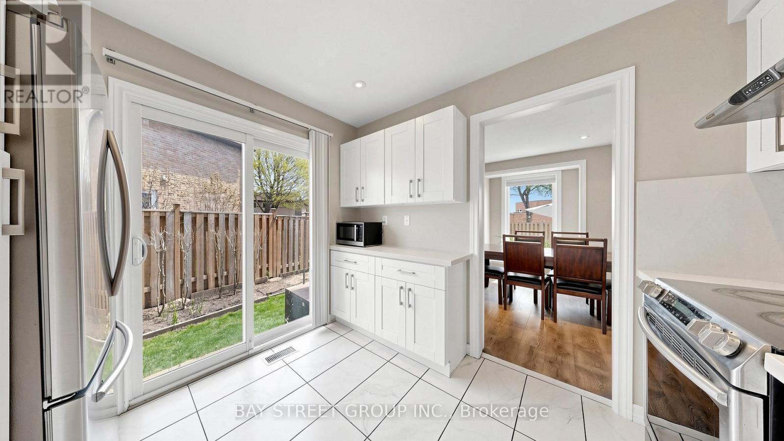 57 Longmeadow Crescent, Markham, ON - Indoor Photo Showing Kitchen