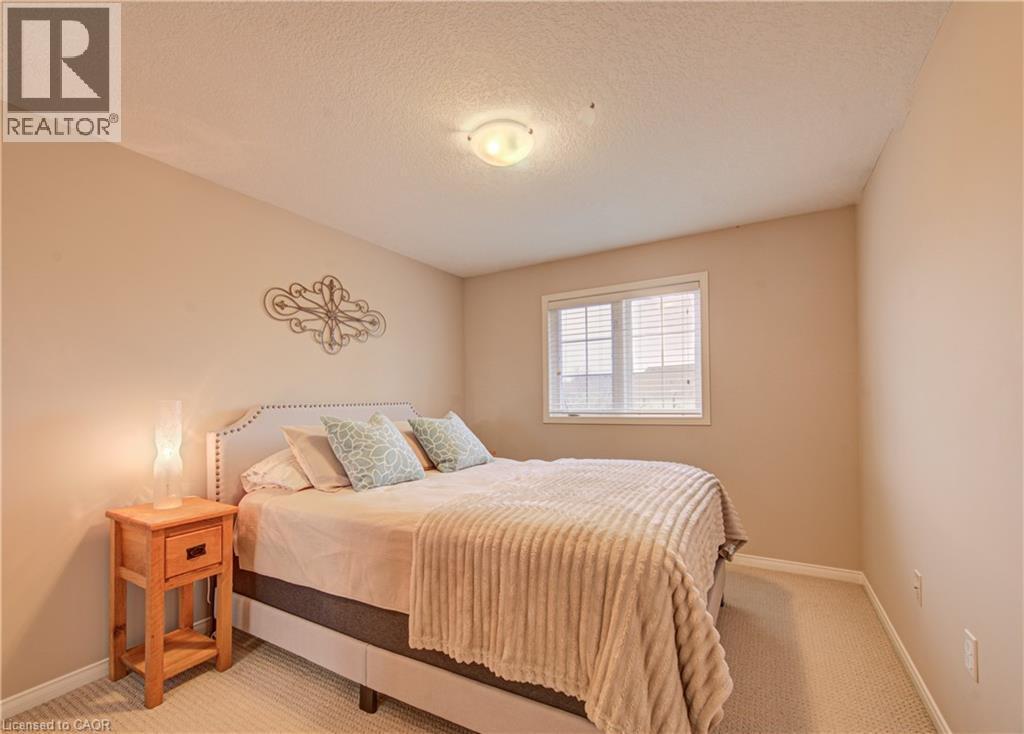 42 Fallowfield Drive Unit# 22, Kitchener, ON - Indoor Photo Showing Bedroom