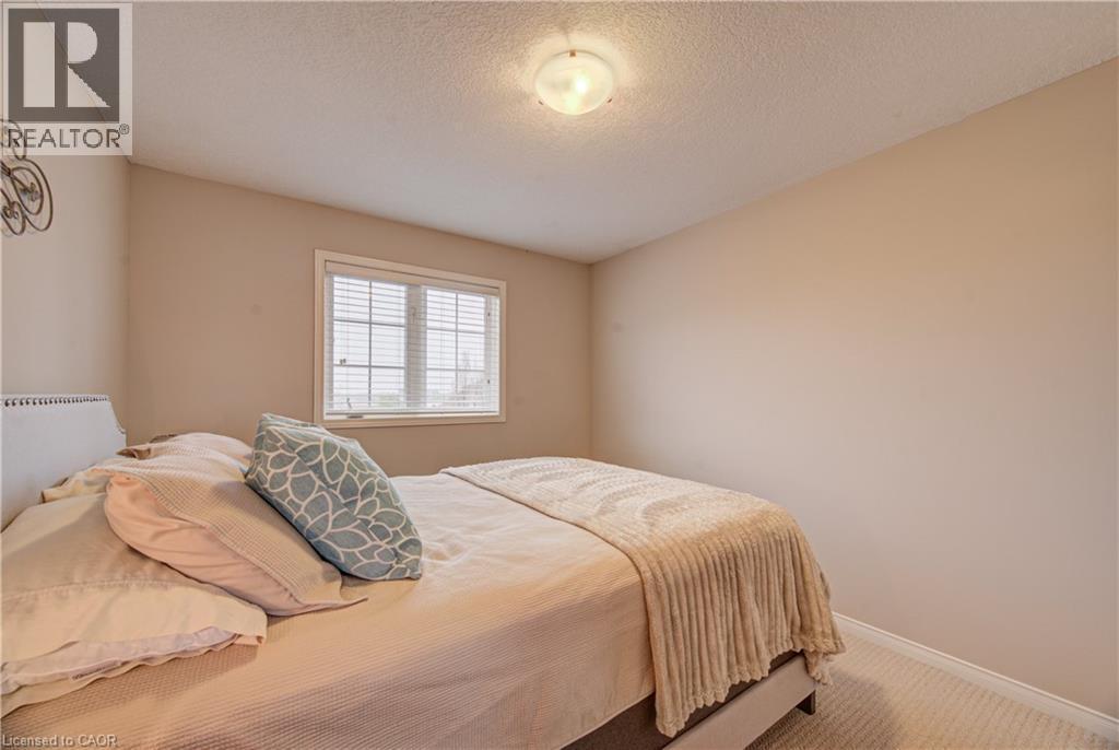 42 Fallowfield Drive Unit# 22, Kitchener, ON - Indoor Photo Showing Bedroom
