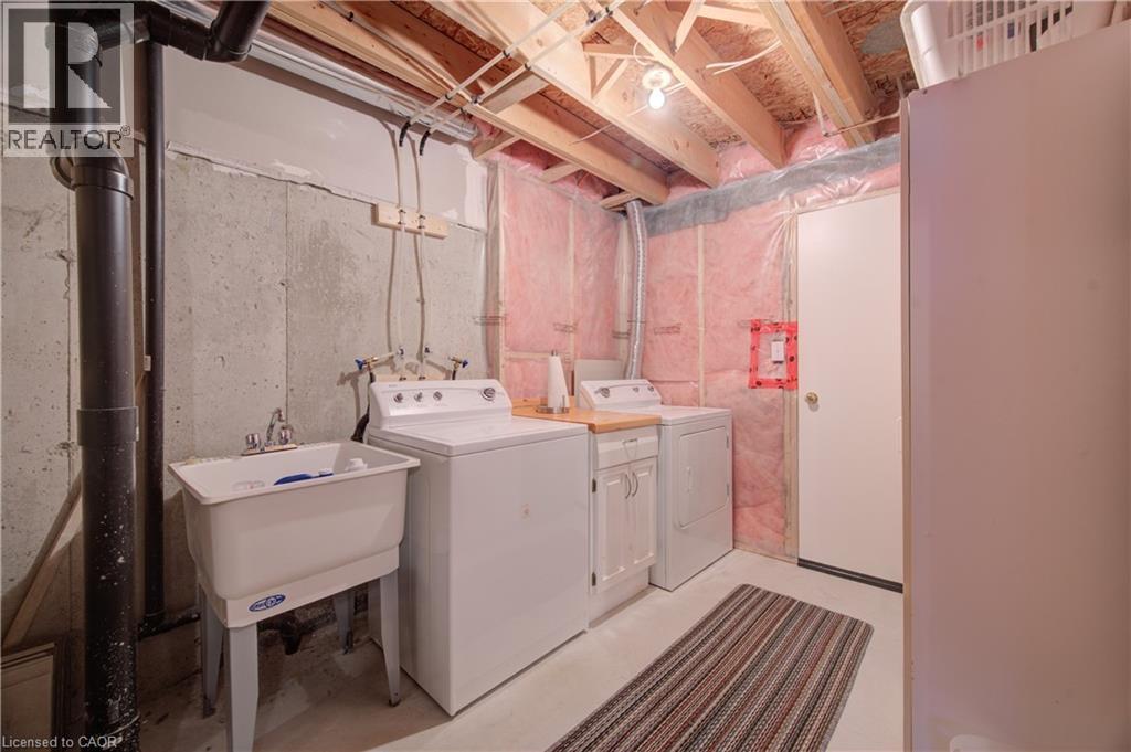 42 Fallowfield Drive Unit# 22, Kitchener, ON - Indoor Photo Showing Laundry Room