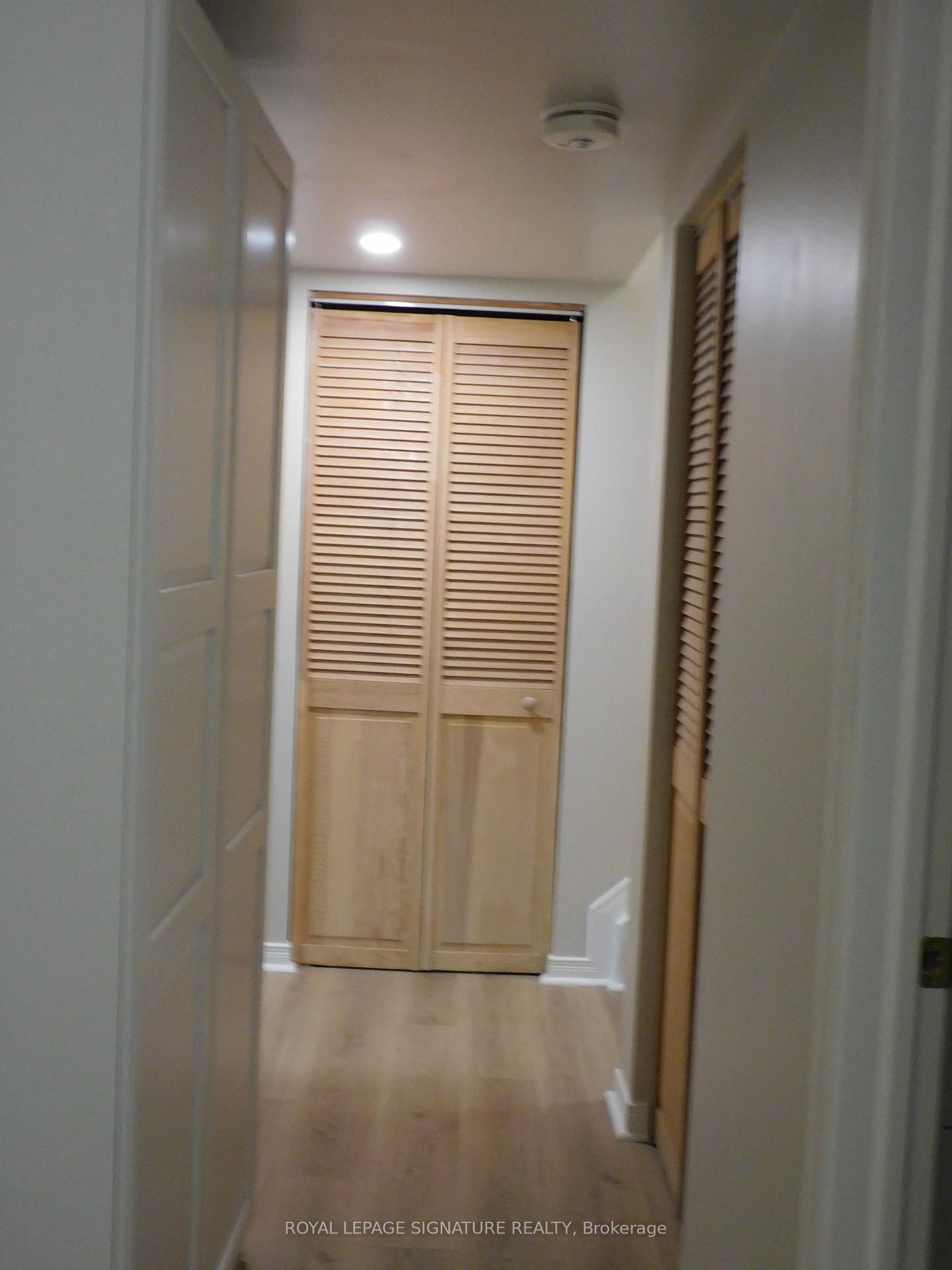 1132 Queen Street W, Mississauga, ON - Indoor Photo Showing Other Room