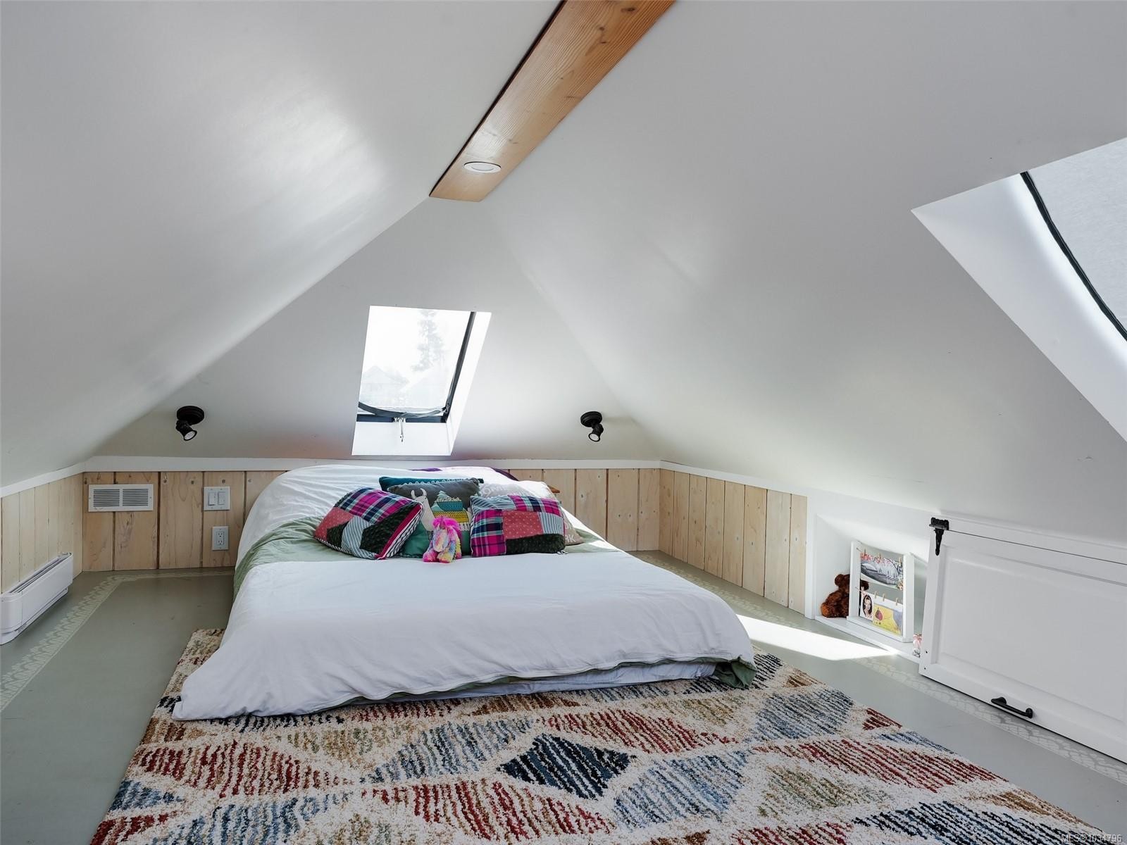 2130 Ridge Rd, Victoria, BC