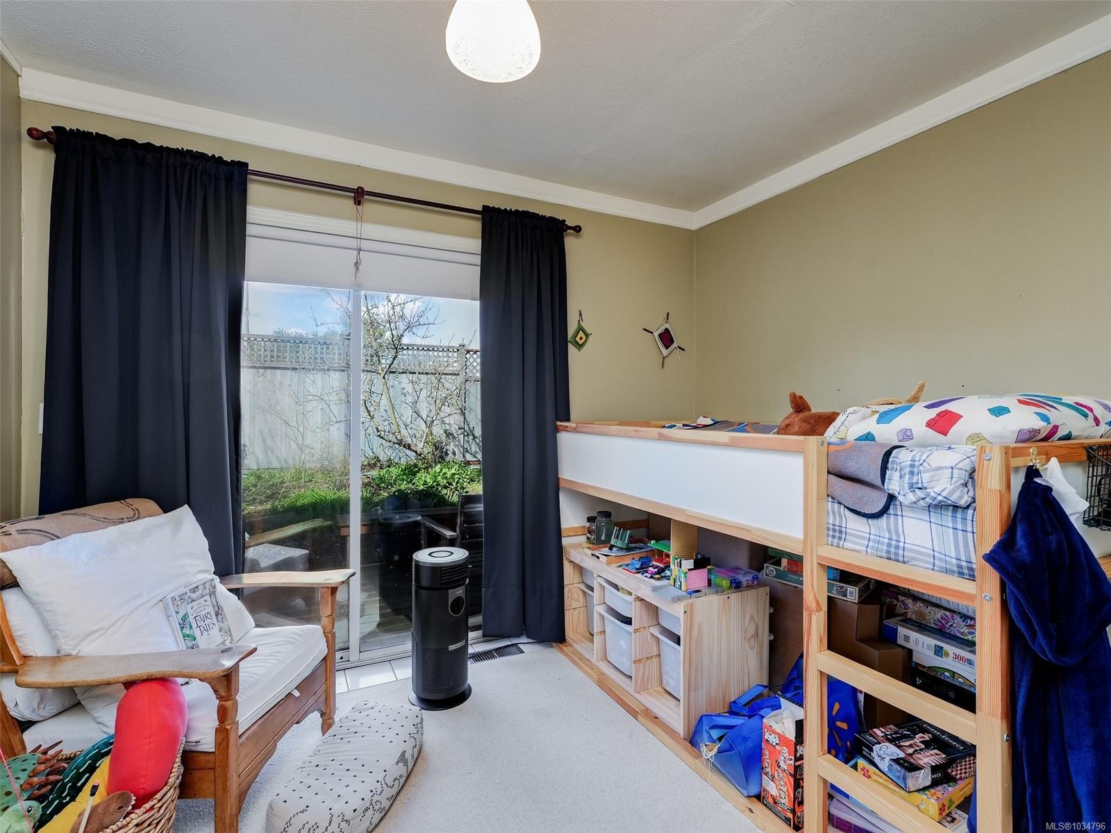 2130 Ridge Rd, Victoria, BC