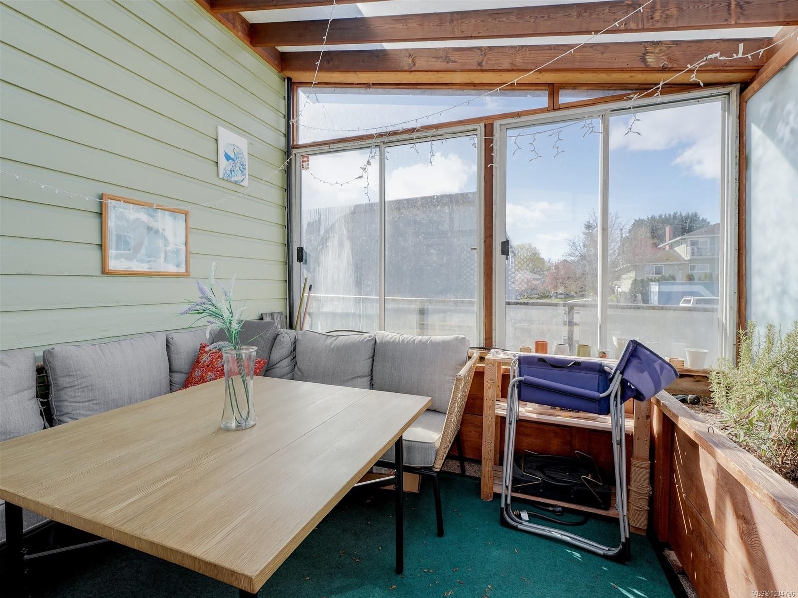2130 Ridge Rd, Victoria, BC