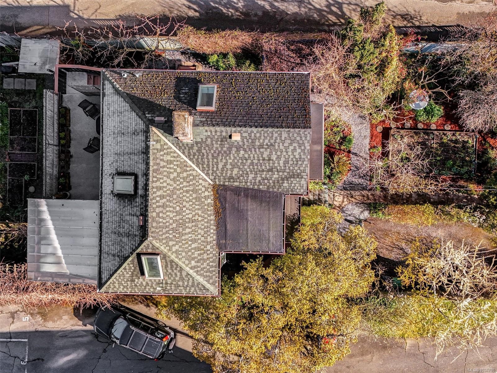 2130 Ridge Rd, Victoria, BC