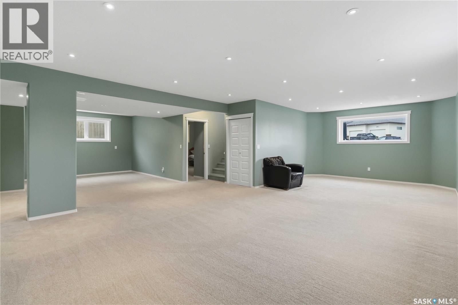 203 Kinloch Crescent, Saskatoon, SK - Indoor Photo Showing Other Room
