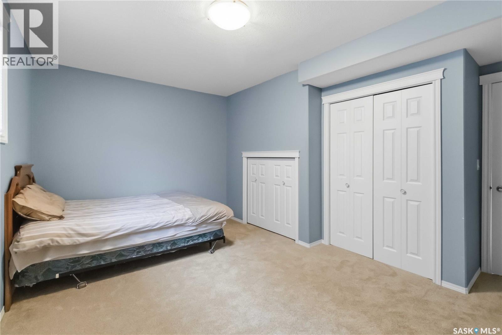 203 Kinloch Crescent, Saskatoon, SK - Indoor Photo Showing Bedroom