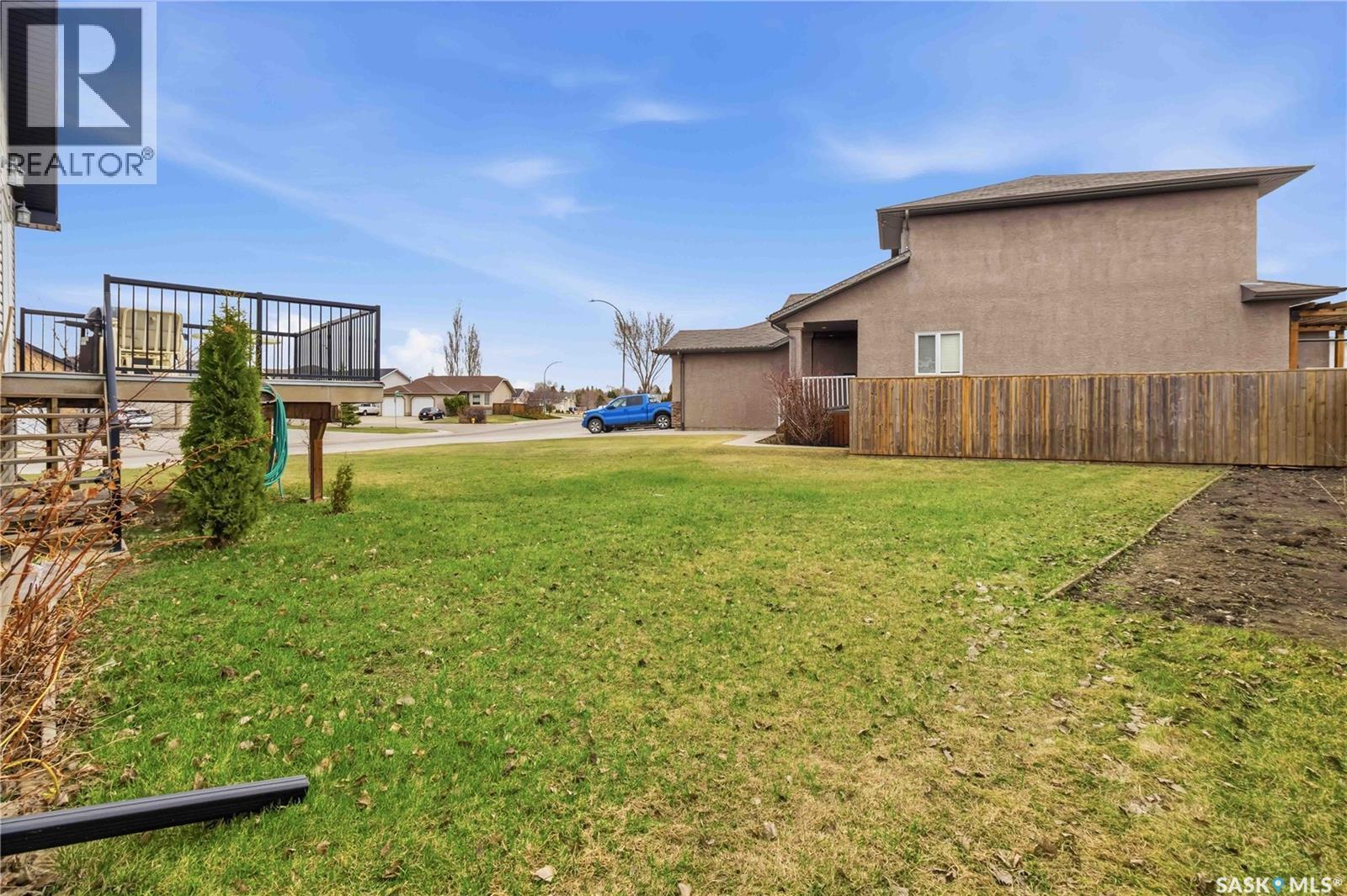 203 Kinloch Crescent, Saskatoon, SK - Outdoor