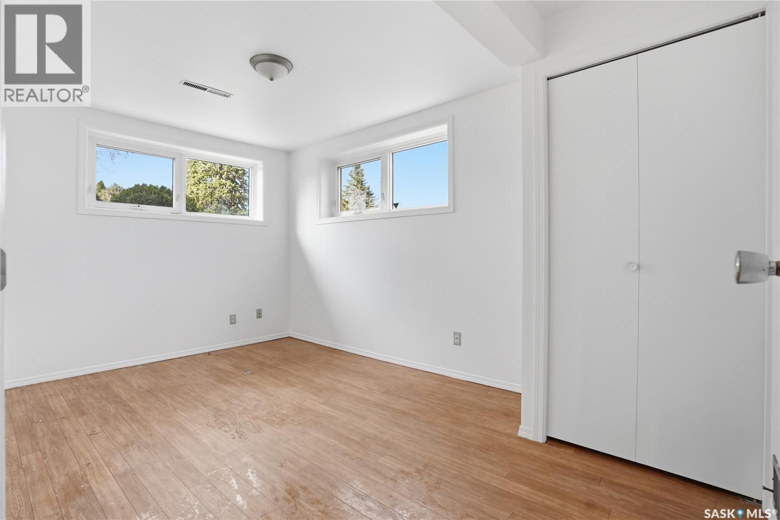 1044 East Centre, Saskatoon, SK - Indoor Photo Showing Other Room