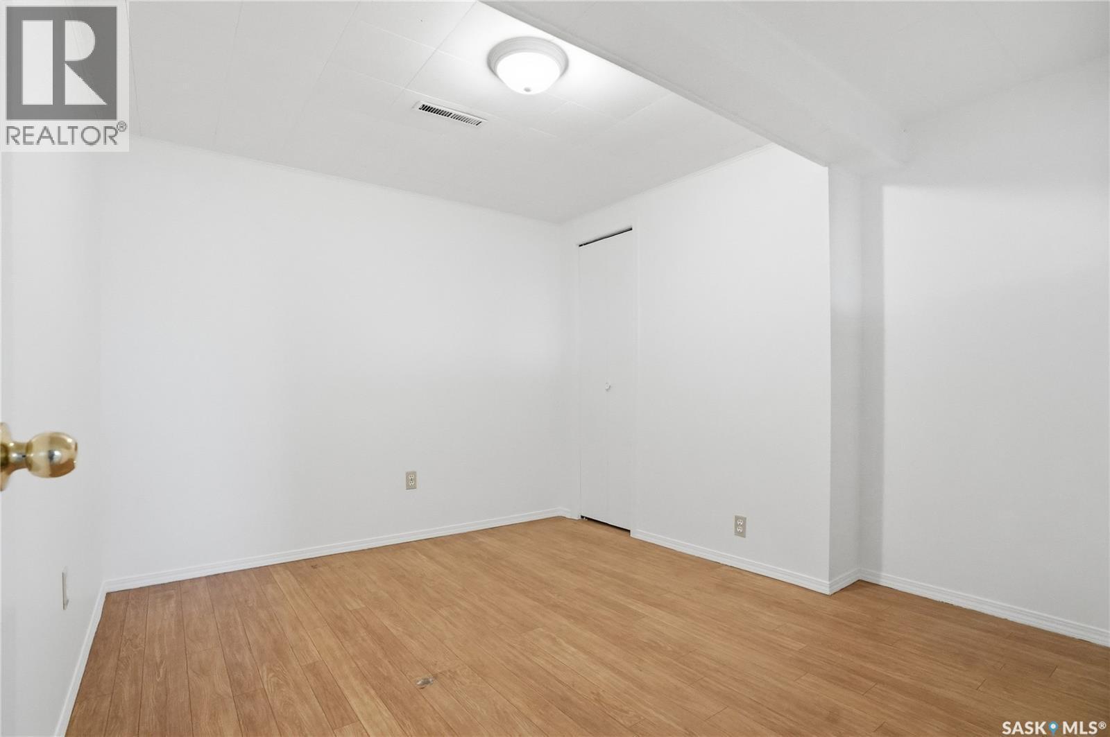 1044 East Centre, Saskatoon, SK - Indoor Photo Showing Other Room