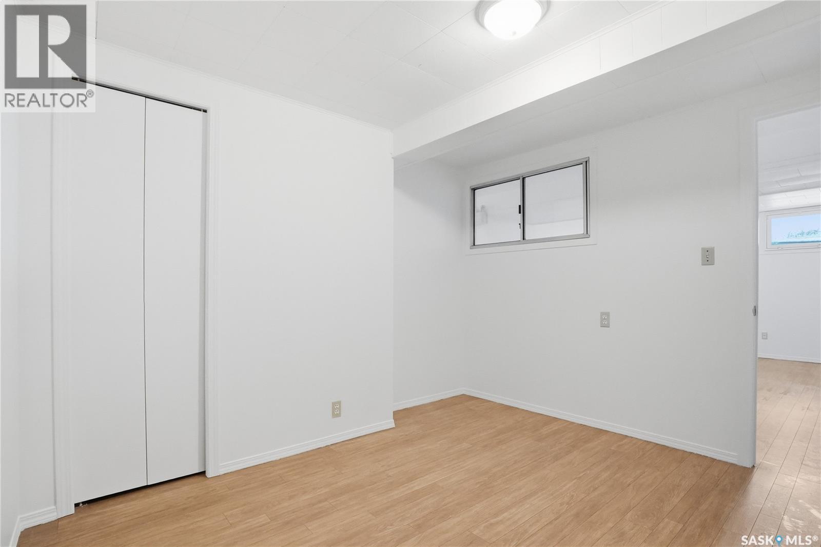 1044 East Centre, Saskatoon, SK - Indoor Photo Showing Other Room