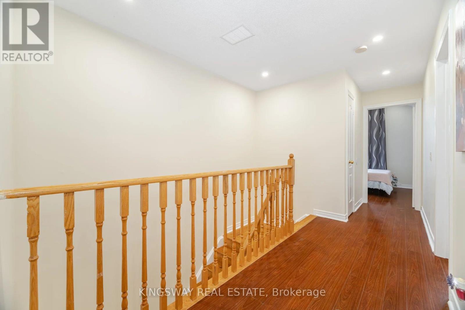 803 Khan Crescent, Mississauga, ON - Indoor Photo Showing Other Room