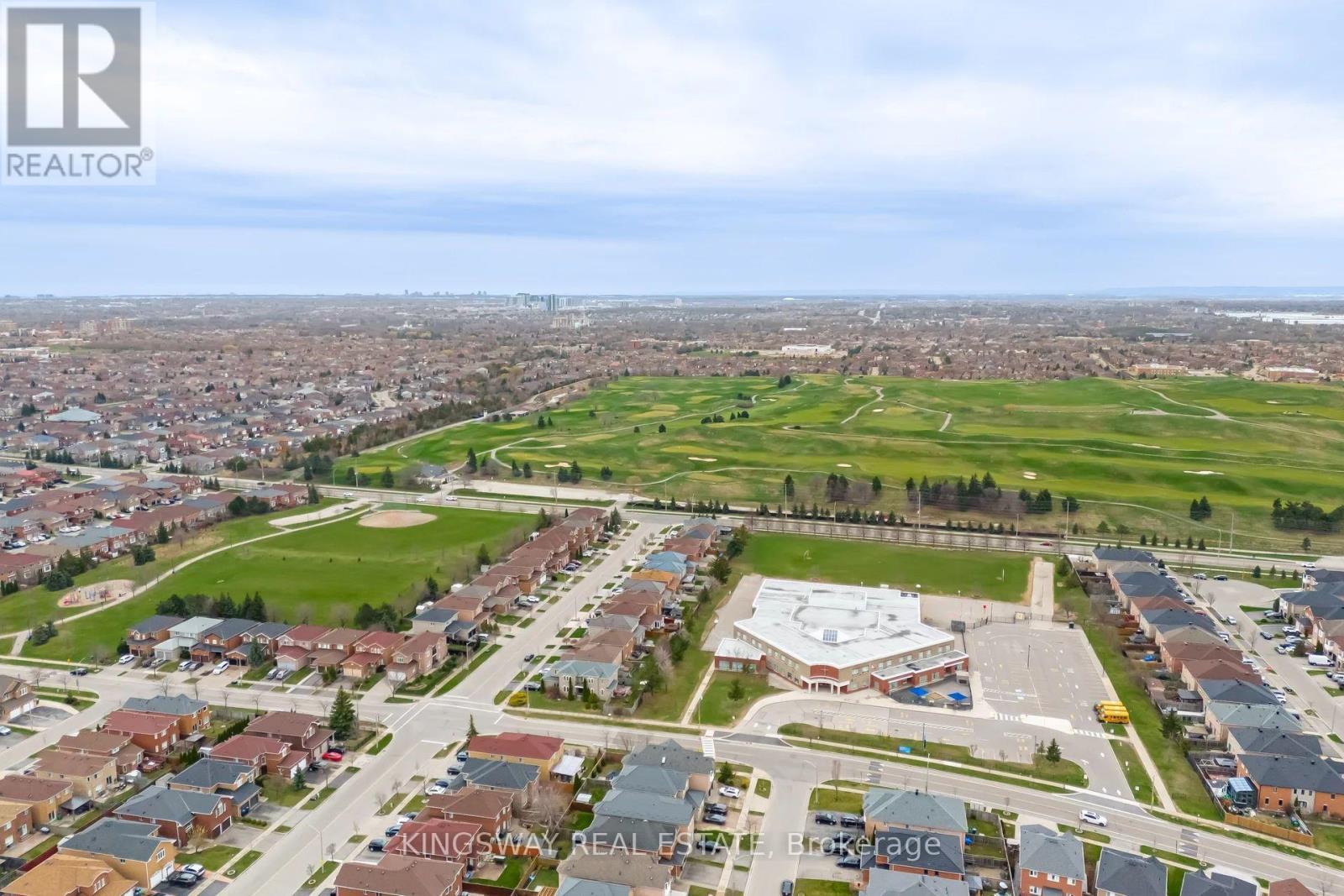 803 Khan Crescent, Mississauga, ON - Outdoor With View