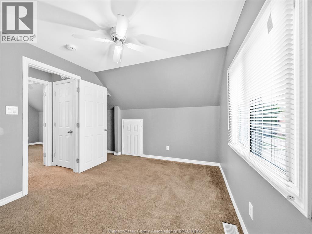1633 Olive, Windsor, ON - Indoor Photo Showing Other Room