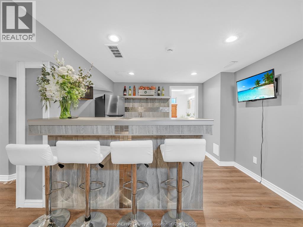1633 Olive, Windsor, ON - Indoor Photo Showing Other Room