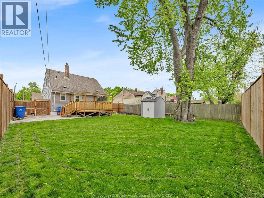1633 Olive, Windsor, ON - Outdoor With Deck Patio Veranda With Backyard