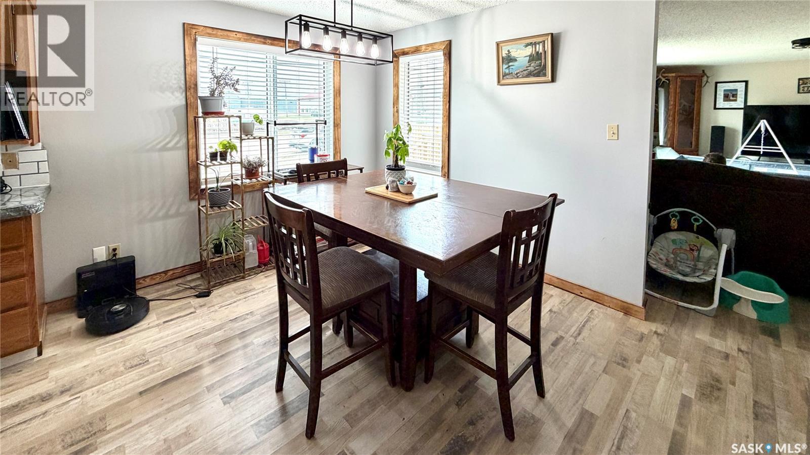 701 1St Street, Hanley, SK - Indoor Photo Showing Dining Room
