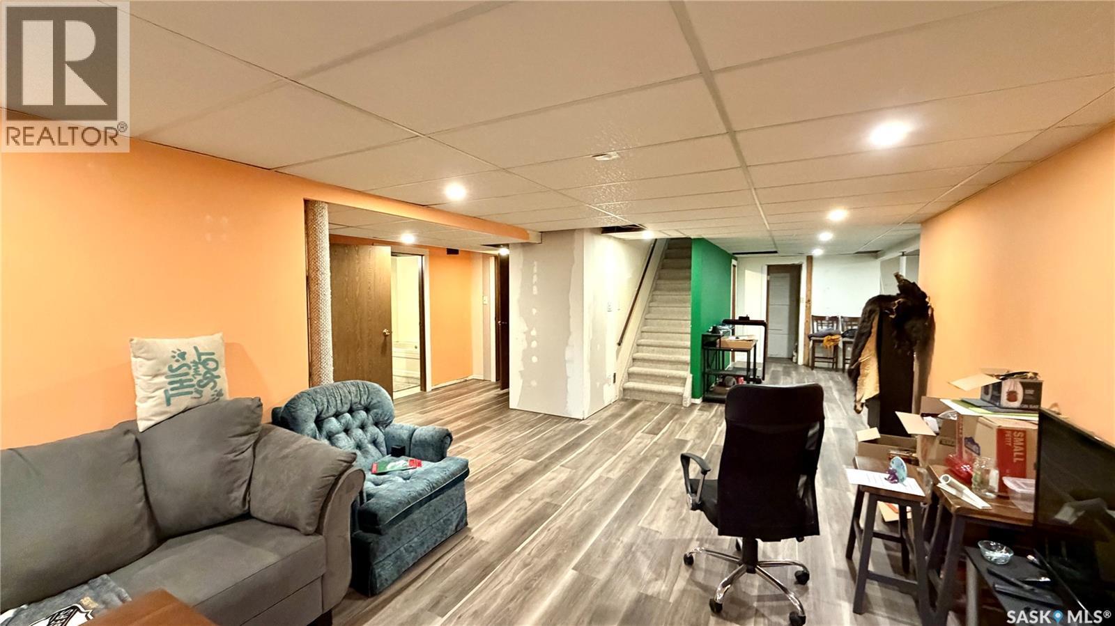 701 1St Street, Hanley, SK - Indoor