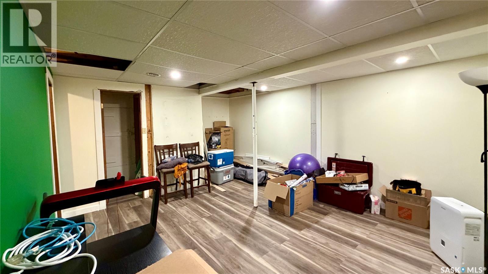 701 1St Street, Hanley, SK - Indoor Photo Showing Basement