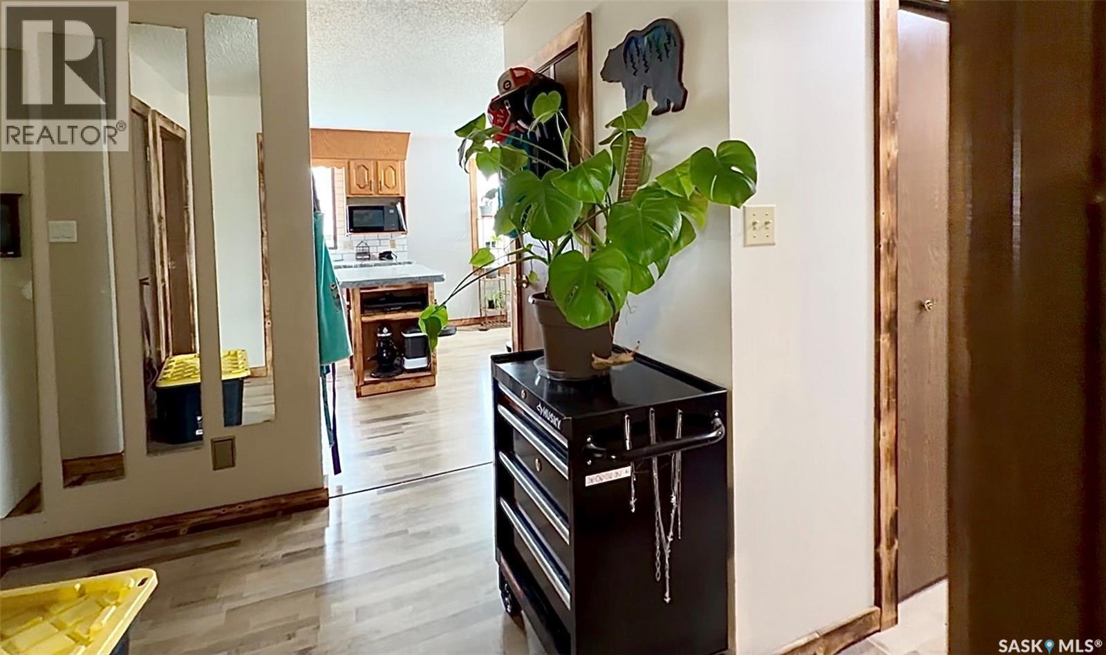 701 1St Street, Hanley, SK - Indoor