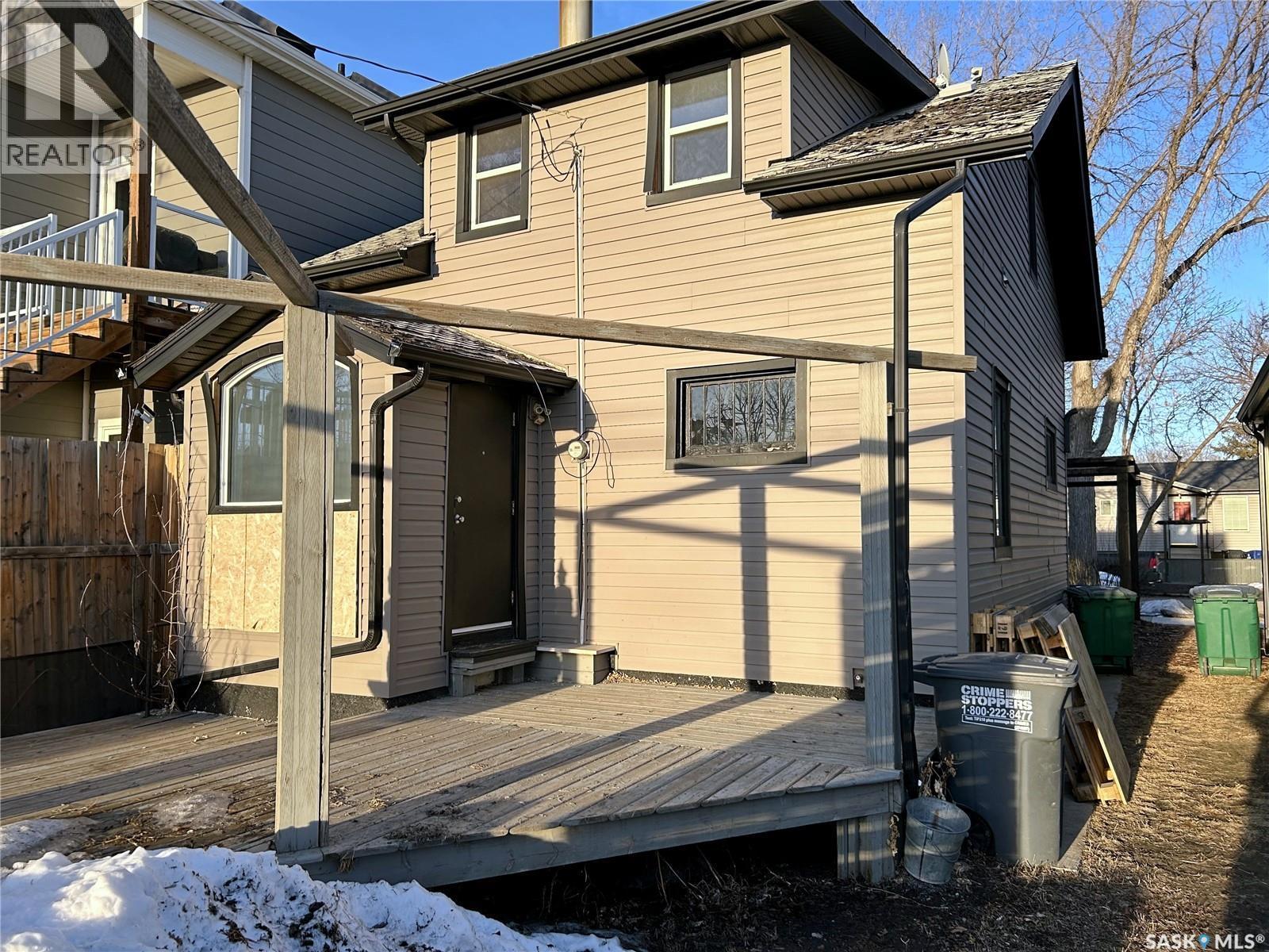 515 J Avenue S, Saskatoon, SK - Outdoor With Exterior