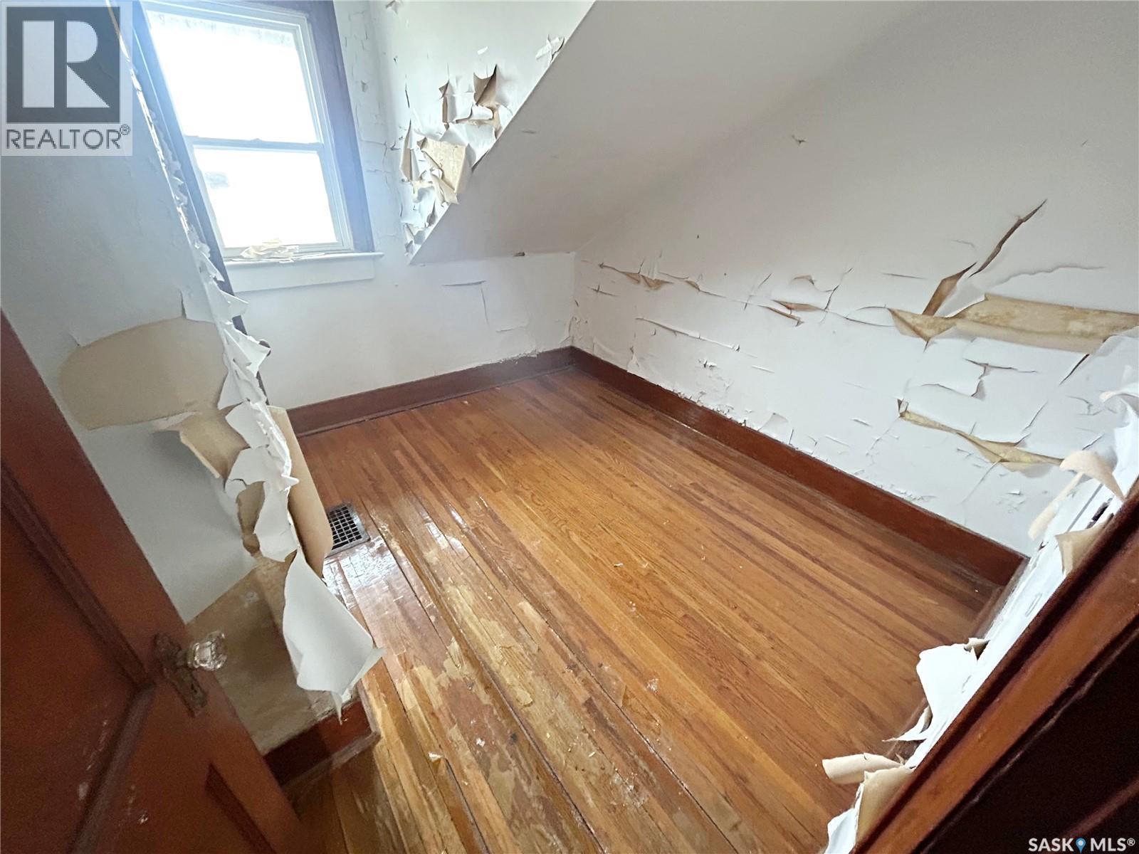 515 J Avenue S, Saskatoon, SK - Indoor Photo Showing Other Room
