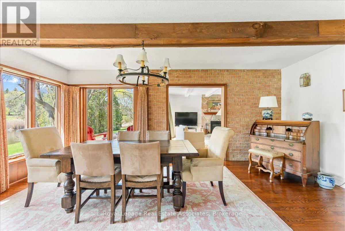 4 Wolf Crescent, Caledon, ON - Indoor Photo Showing Dining Room