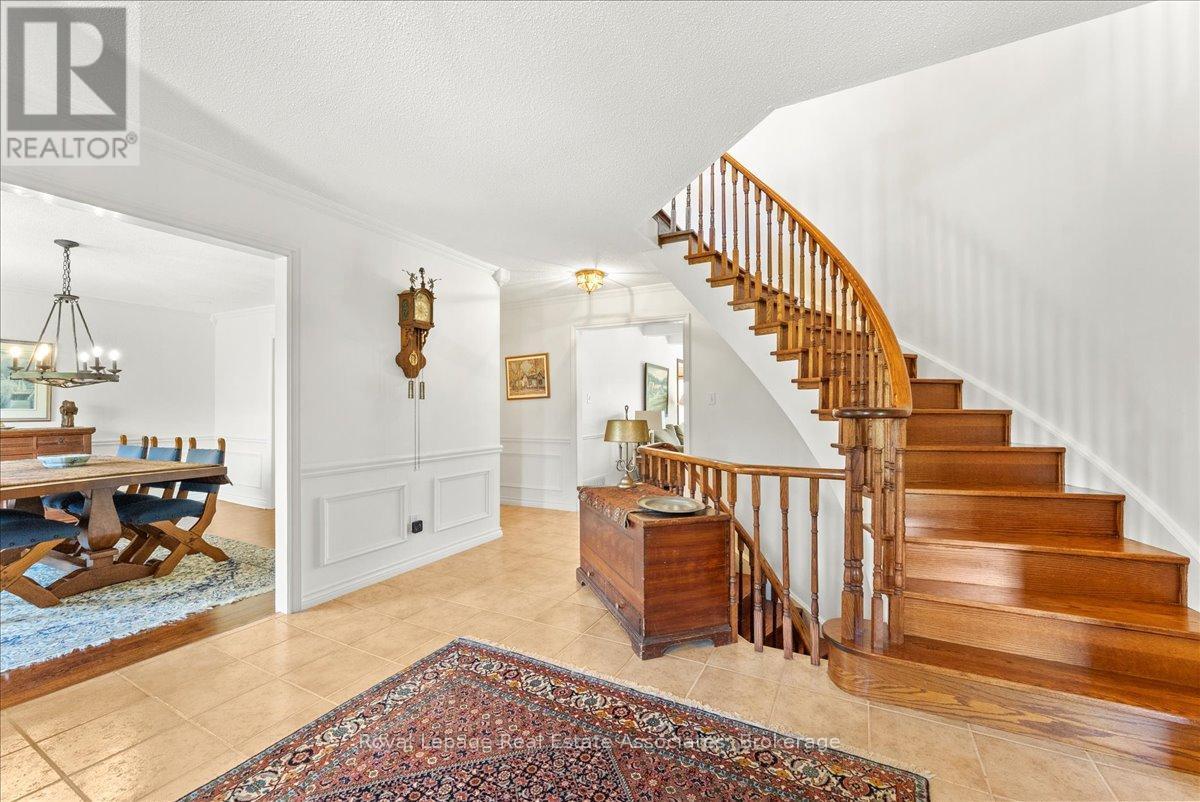 4 Wolf Crescent, Caledon, ON - Indoor Photo Showing Other Room