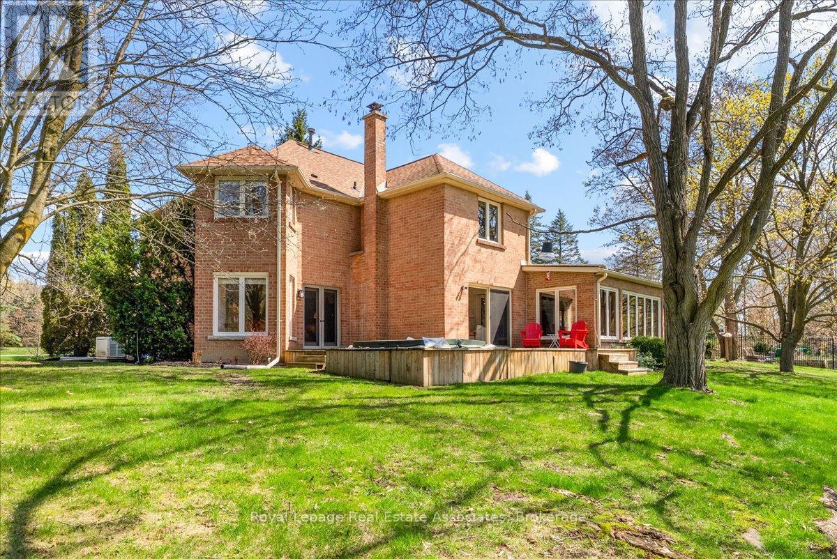 4 Wolf Crescent, Caledon, ON - Outdoor