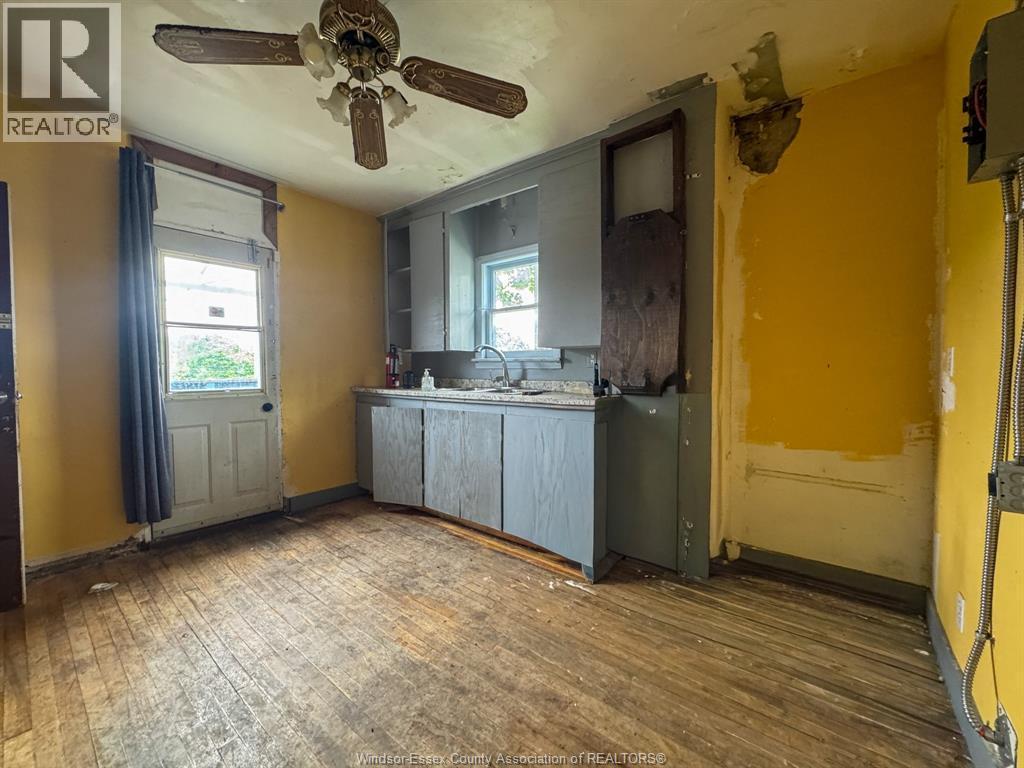1898 Shepherd Street, Windsor, ON