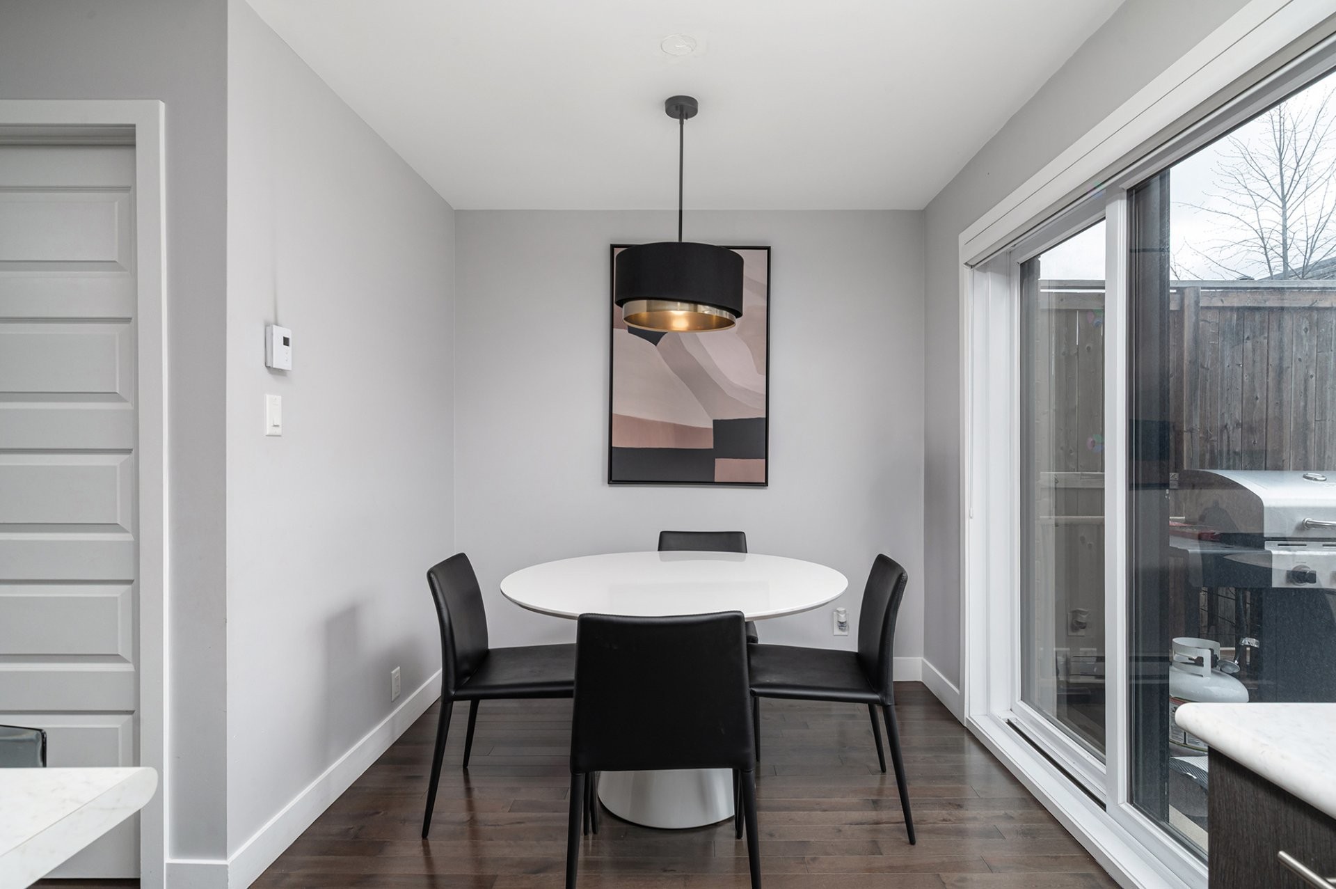 Coin-repas - 273 Rue Du Grenadier, Saint-Constant, QC - Indoor Photo Showing Dining Room