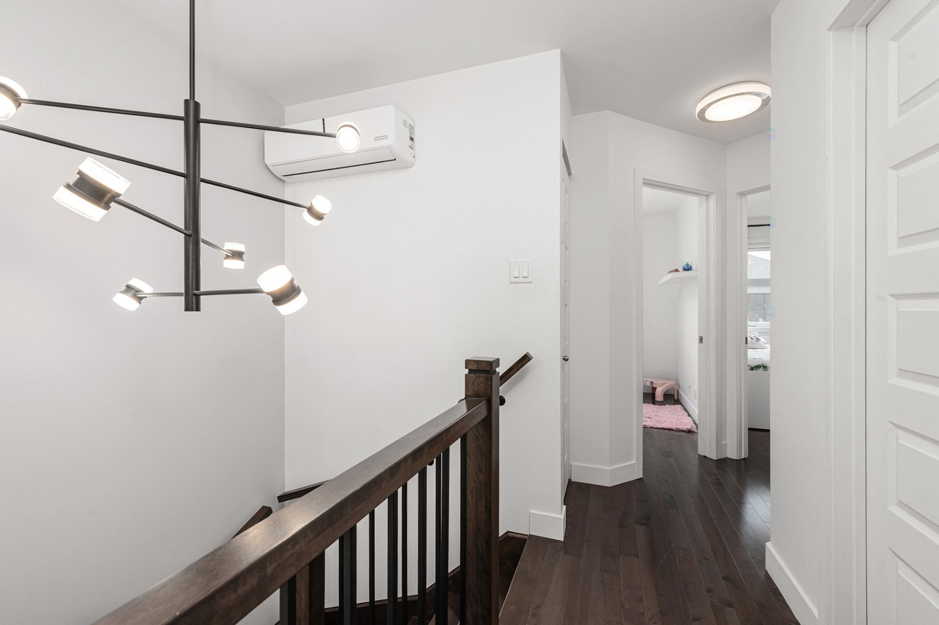 Corridor - 273 Rue Du Grenadier, Saint-Constant, QC - Indoor Photo Showing Other Room