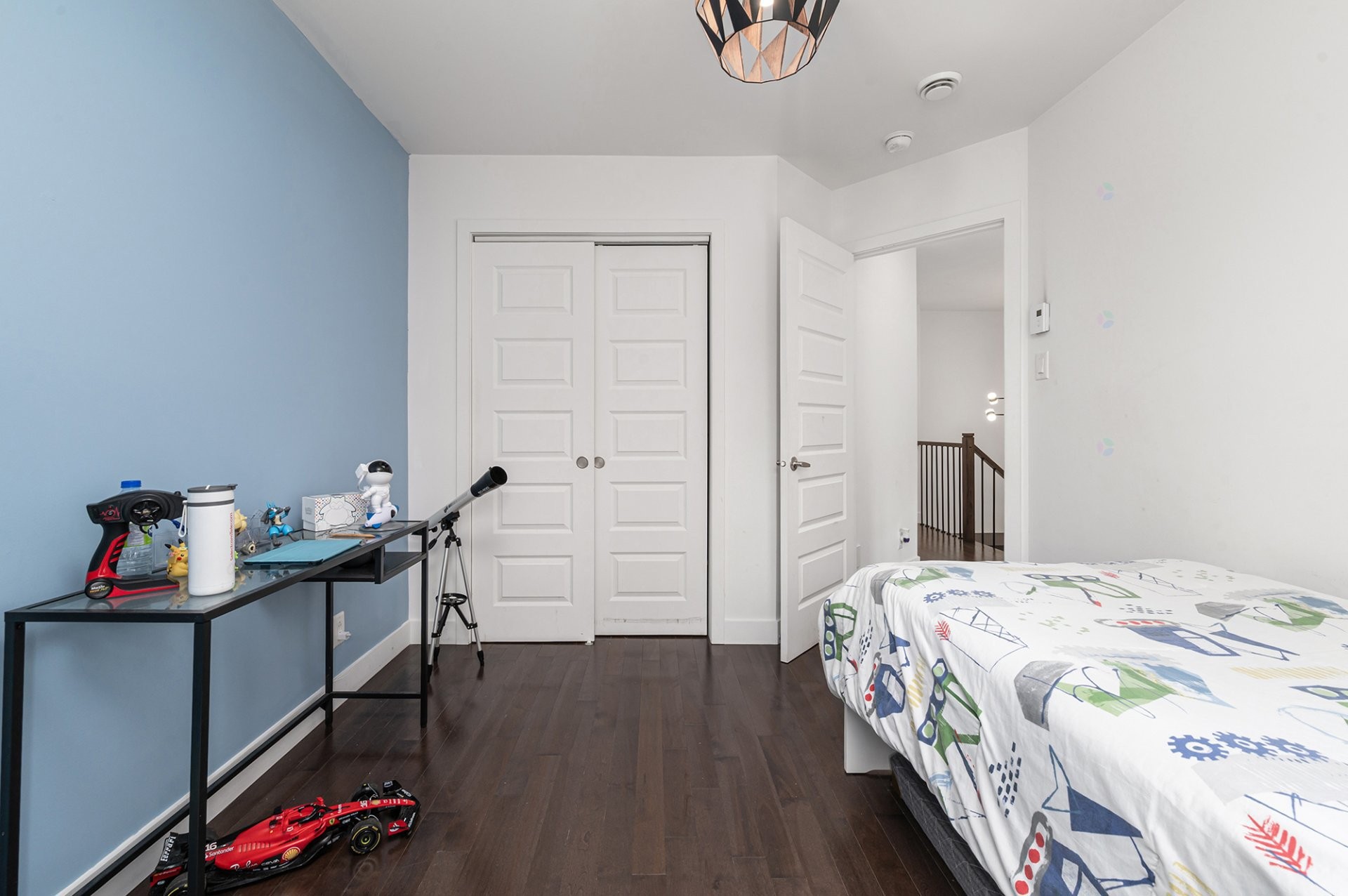 Chambre à coucher - 273 Rue Du Grenadier, Saint-Constant, QC - Indoor Photo Showing Bedroom