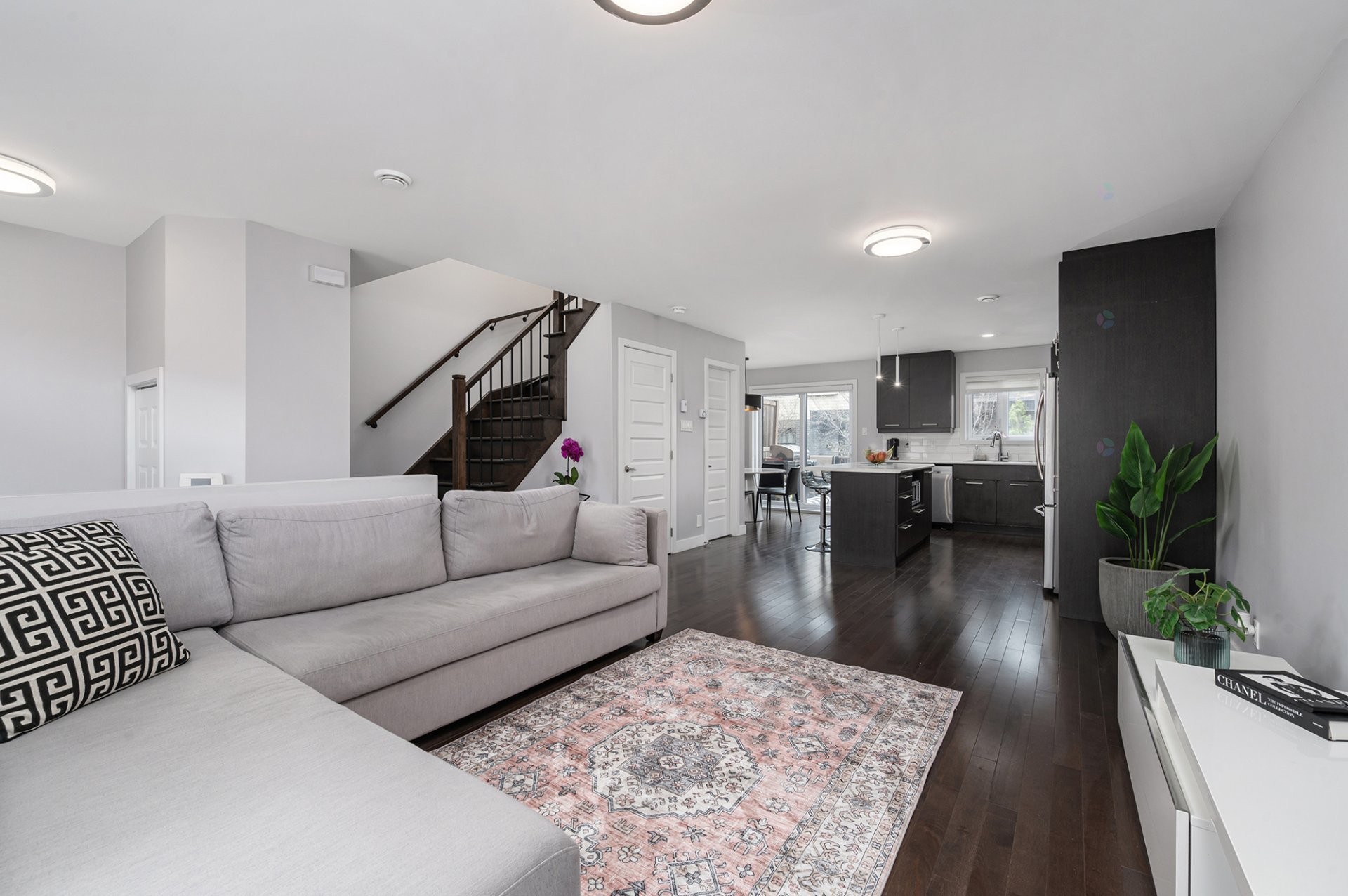 Salon - 273 Rue Du Grenadier, Saint-Constant, QC - Indoor Photo Showing Living Room