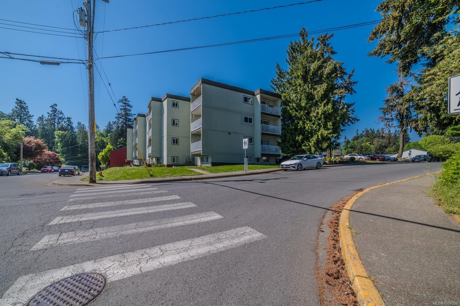 103-3040 Pine St, Chemainus, BC - Outdoor