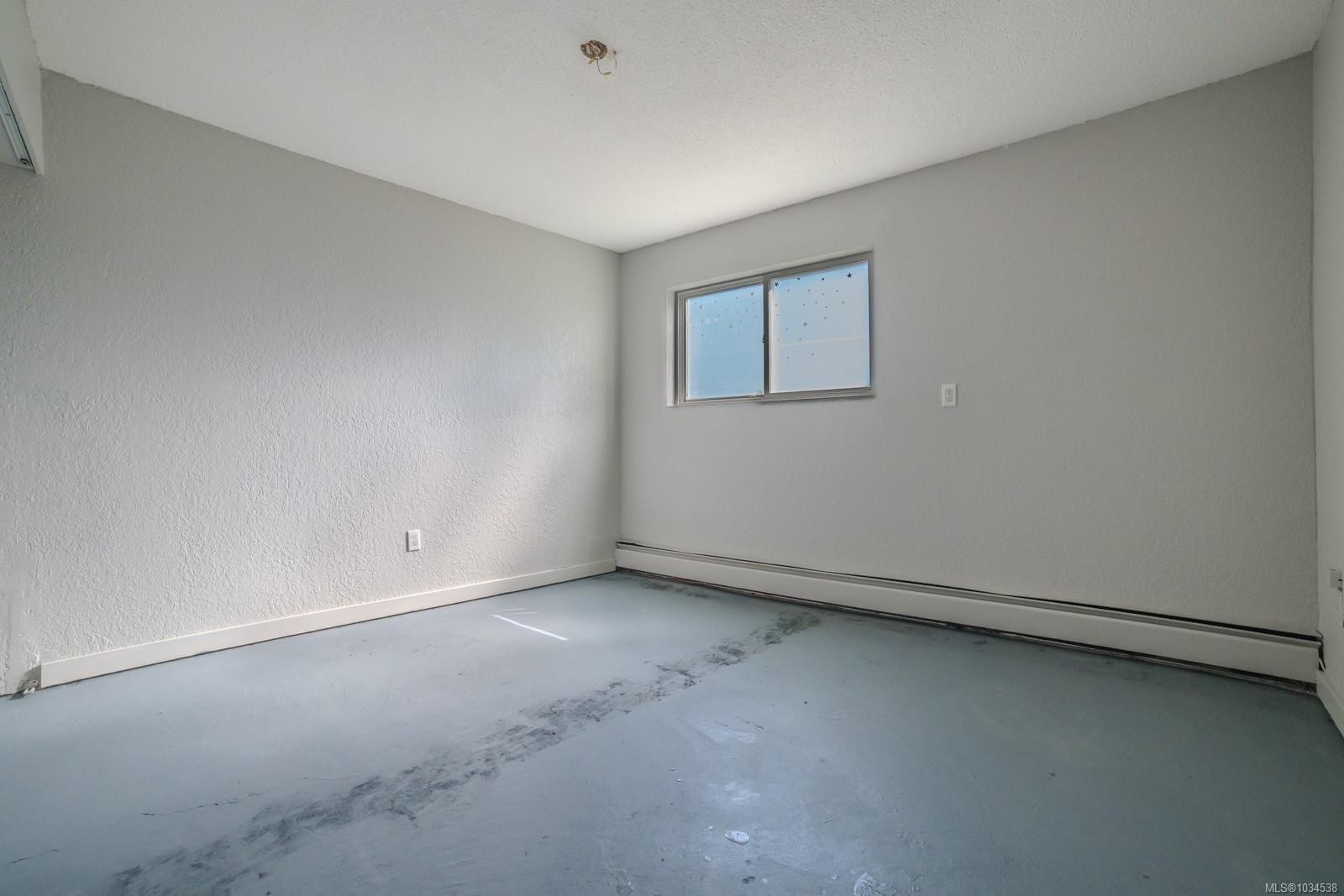 103-3040 Pine St, Chemainus, BC - Indoor Photo Showing Other Room