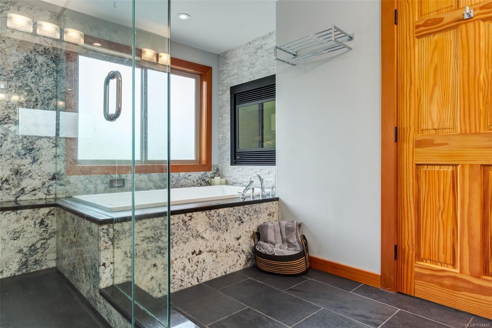 1765 Paul'S Pl, Qualicum Beach, BC
