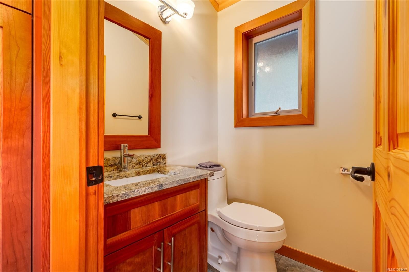 1765 Paul'S Pl, Qualicum Beach, BC